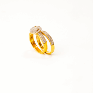 18K Gold Diamond Bridal Ring Set